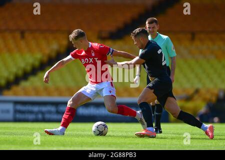 BURSLEM, GROSSBRITANNIEN. 17. JULI Ryan Yates (22) aus Nottingham Forest während des Vorsaison-Freundschaftsspiel zwischen Port Vale und Nottingham Forest im Vale Park, Burslem am Samstag, den 17. Juli 2021. (Kredit: Jon Hobley | MI News) Kredit: MI Nachrichten & Sport /Alamy Live News Stockfoto