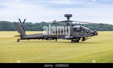 Old Warden, Großbritannien - 4. August 2019: Ein Apache-Hubschrauber der britischen Armee parkte auf dem Flugplatz Stockfoto