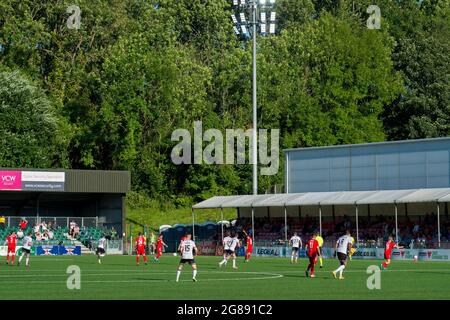 Oswestry, England 13. Juli 2021. UEFA Europa Conference League Erstes Qualifikationsspiel zwischen Newtown AFC und Dundalk. Stockfoto