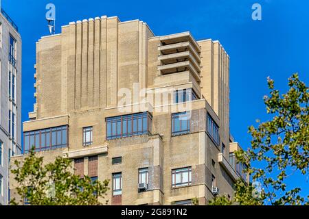 25 der Central Park West, The Century, ist ein Art déco-Wahrzeichen der Upper West Side von Manhattan. Stockfoto