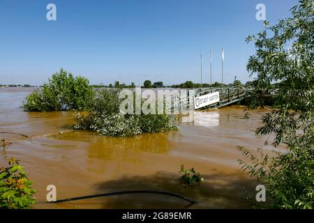 Sturzflut auf dem Rhein nach heftigem Regen in Xanten Stockfoto