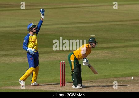 NOTTINGHAM, GROSSBRITANNIEN. 18. JULI Cameron Bancroft aus Durham appelliert während des Vitality Blast T20-Spiels zwischen Nottinghamshire und Durham in Trent Bridge, Nottingham am Sonntag, dem 18. Juli 2021, an das Dickicht von Tom Moores aus Nottinghamshire. (Kredit: Will Matthews | MI News) Kredit: MI News & Sport /Alamy Live News Stockfoto