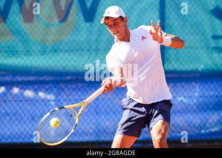 AMERSFOORT, NIEDERLANDE - 17. JULI: Antoine Hoang (FRA) während der Van Mossel KIA Dutch Open am 17. Juli 2021 im Tennisvereniging ATLA in Amersfoort, Niederlande (Foto: Hans van der Valk/Orange Picturs) Stockfoto