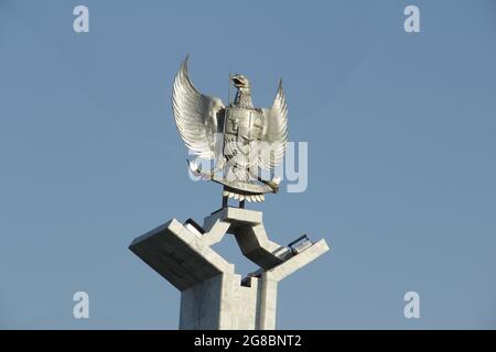 Garuda Pancasila Monument, das Symbol Indonesiens. Stockfoto