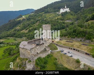 Fürstenburg und benediktinerabtei vom Berg Maria in Burgeis auf Südtirol in Italien Stockfoto