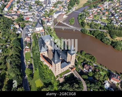 Luftaufnahme von Schloss Rochlitz in Sachsen Stockfoto