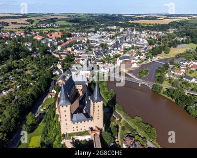 Luftaufnahmen der Stadt Rochlitz in Sachsen Stockfoto