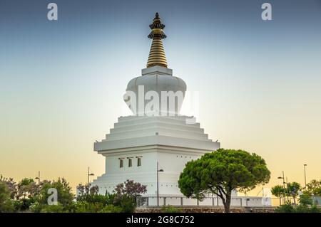 Schöne Aussicht auf Stupa in Benalmadena, Malaga, Spanien Stockfoto