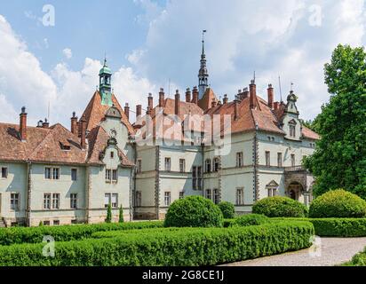 Jagdschloss des Grafen Schonborn in Transkarpation, Ukraine. Stockfoto