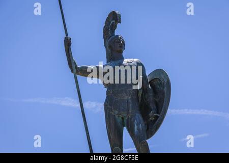 Achilles-Statue in den Gärten des Achilleion-Palastes, erbaut in Gastouri auf der Insel Korfu für die Kaiserin Elisabeth von Österreich, bekannt als Sisi, Griechenland Stockfoto