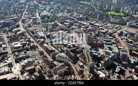 Luftaufnahme des Stadtzentrums von Sheffield von Nordosten nach Westen/Südwesten Stockfoto