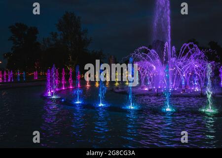 Multimedia-Brunnen-Park in Podzamcze Bereich der Stadt Warschau, Polen Stockfoto