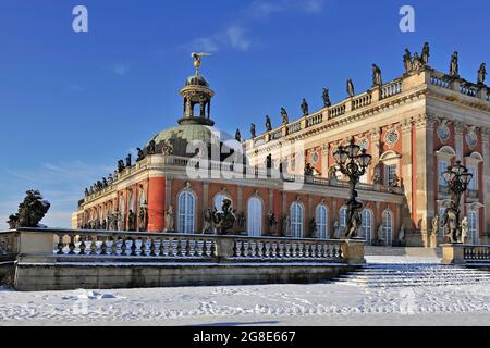 Neues Schloss im Winter, Schlosspark Sans Souci, Potsdam, Brandenburg, Deutschland Stockfoto