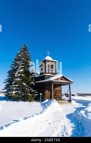 Holzkirche, Regionalmuseum Tscherkekzkij, Straße der Knochen, Sacha Republik, Jakutien, Russland Stockfoto