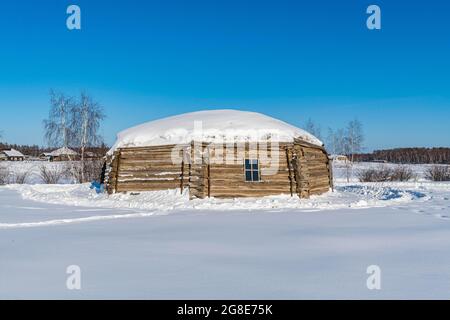 Traditionelle Wohnung, Tscherkekhskiy Regionalmuseum, Straße der Knochen, Sacha Republik, Jakutien, Russland Stockfoto