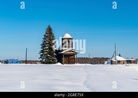 Holzkirche, Regionalmuseum Tscherkekzkij, Straße der Knochen, Sacha Republik, Jakutien, Russland Stockfoto