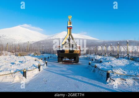 Weltkrieg 2 Denkmal in USt-Nera. Straße der Knochen, Republik Sacha, Jakutien, Russland Stockfoto