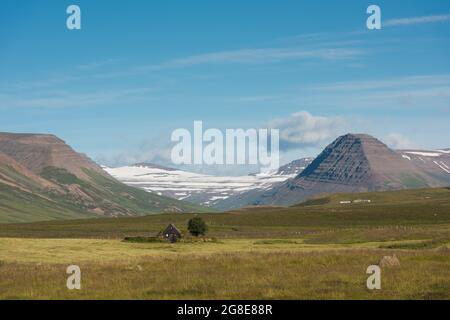 Alte Torfkirche von Groef oder Grafarkirkja bei Hofsos, Skagafjoerour, Skagafjoerdur, Nordisland, Island Stockfoto