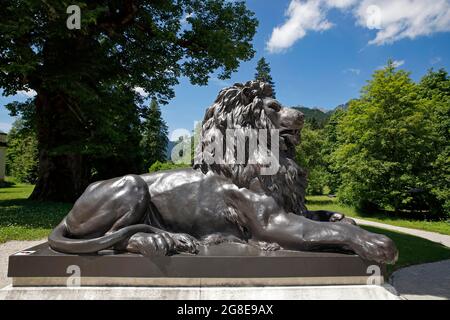 Löwenfigur im Schlosspark, Schloss Linderhof, Oberbayern, Bayern, Deutschland Stockfoto