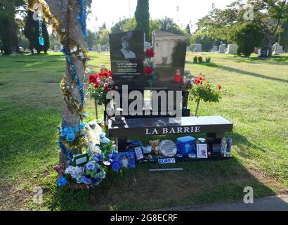 Los Angeles, Kalifornien, USA 17. Juli 2021 EIN allgemeiner Blick auf die Atmosphäre des Grabes von Corey La Barrie auf dem Hollywood Forever Cemetery am 17. Juli 2021 in Los Angeles, Kalifornien, USA. Foto von Barry King/Alamy Stockfoto Stockfoto