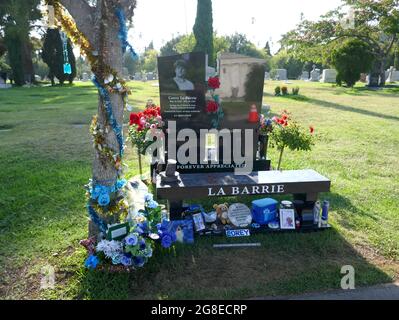 Los Angeles, Kalifornien, USA 17. Juli 2021 EIN allgemeiner Blick auf die Atmosphäre des Grabes von Corey La Barrie auf dem Hollywood Forever Cemetery am 17. Juli 2021 in Los Angeles, Kalifornien, USA. Foto von Barry King/Alamy Stockfoto Stockfoto