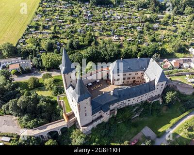 Luftaufnahme von Schloss Rochlitz in Sachsen Stockfoto