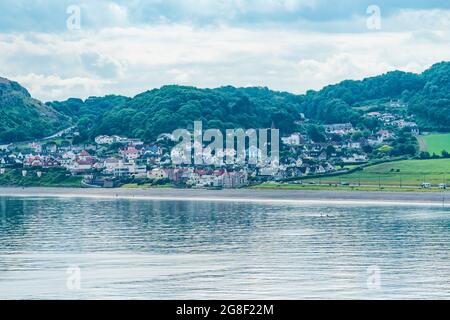 Blick auf die Penrhyn-Seite in der Grafschaft Clwyd, über die Llandudno Bay, Nordwales Stockfoto