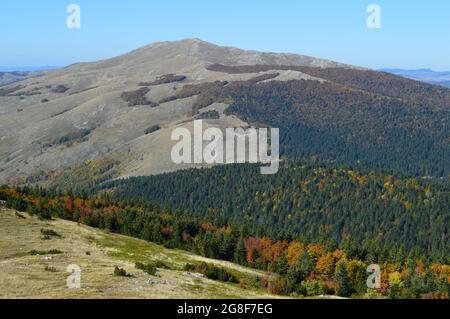 Wandertag auf dem Cincar Mountain Stockfoto