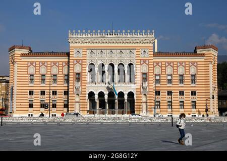 Rathaus und Nationalbibliothek wiederaufgebaut, Sarajevo, Bosnien und Herzegowina, Europa Stockfoto