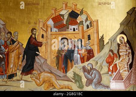 Auferstehungsfresko Jesu Auferstehen des Lazarus, orthodoxe Kathedrale, Podgorica, Montenegro, Europa Stockfoto
