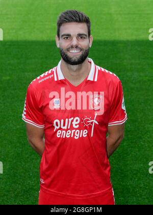 ENSCHEDE, NIEDERLANDE - 19. JULI: Robin propper des FC Twente während einer Fotoschau des FC Twente an der Grolsch Veste am 19. Juli 2021 in Enschede, Niederlande (Foto: Broer van den Boom/Orange Picters) Stockfoto