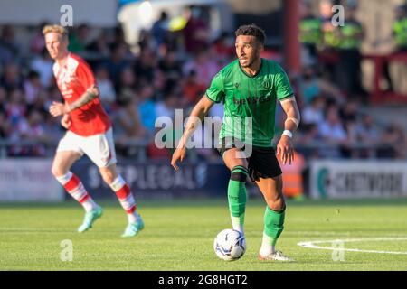 Crewe, Großbritannien. Juli 2021. Jacob Brown #18 von Stoke City mit dem Ball in Crewe, Vereinigtes Königreich am 7/20/2021. (Foto von Simon Whitehead/News Images/Sipa USA) Quelle: SIPA USA/Alamy Live News Stockfoto