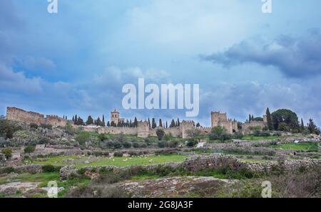 Gesamtansicht der mittelalterlichen Stadt Trujillo vom westlichen Stadtrand. Caceres, Extremadura Spanien Stockfoto