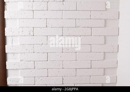 Moderne weiße Vintage Backstein Wand Textur für Hintergrund Retro weiß gewaschen, Old Brick Wand Oberfläche Grunge Shabby Hintergrund verwitterte Textur gefärbt Stockfoto