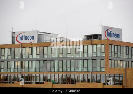 Infineon Hauptgebäude in Neubiberg bei München am 12. November 2019. Infineon Technologies AG ist ein deutscher Halbleiter Hersteller mit ungefähr 40.000 Angestellten. (Foto: Alexander Pohl/Sipa USA) Quelle: SIPA USA/Alamy Live News Stockfoto