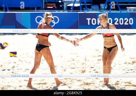 Von links nach rechts Margareta KOZUCH (GER), Laura LUDWIG (GER), Action, Training von Beachvolleyball-Frauen im Shiokaze Park 21.07.2021 Olympische Sommerspiele 2020, ab 23.07. - 08.08.2021 in Tokio/Japan. Stockfoto