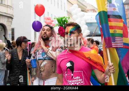 München, Deutschland. Juli 2019. Am 13.7.2019 feierten Hunderttausende den Pride ( Christopher Street Day ) in München. Mehrere LGBTQ-Gruppen nahmen Teil. (Foto: Alexander Pohl/Sipa USA) Quelle: SIPA USA/Alamy Live News Stockfoto