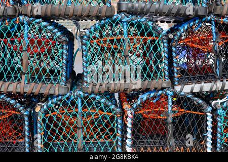 Nahaufnahme von Hummertöpfen in Whitby Harbour Stockfoto