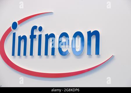Das Infineon Logo am 12. November 2019 bei der Jahres PK von Infineon Technologies in Neubiberg bei München. Infineon ist ein deutscher Halbleiter Hersteller mit ungefähr 40.000 Angestellten. (Foto von Alexander Pohl/Sipa USA) Stockfoto