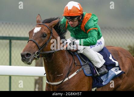 Aktenfoto vom 21-05-2021 von Lone Eagle mit Silvestre De Sousa. Ausgabedatum: Mittwoch, 21. Juli 2021. Stockfoto