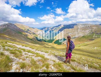 Monte Bove in Ussita (Italien) - der Landschaftgipfel des Monte Bove, nord und süd, in der Region Marken, Provinz Macerata. Apennin, in Monti Sibillini Stockfoto