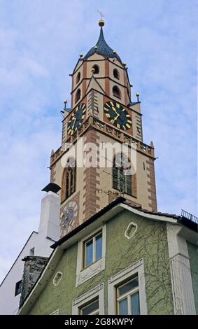 St. Nikolaus Dom Glockenturm in Meran, Südtirol, Italien Stockfoto