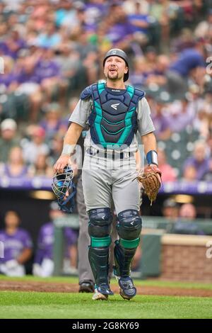 Denver, USA, 21. Juli 2021. Juli 1202021: Seattle Catcher Cal Raleigh (29) bei der Platte während des Spiels mit den Seattle Mariners und den Colorado Rockies im Coors Field in Denver Co. David Seelig/Cal Sport Medi Credit: CAL Sport Media/Alamy Live News Stockfoto