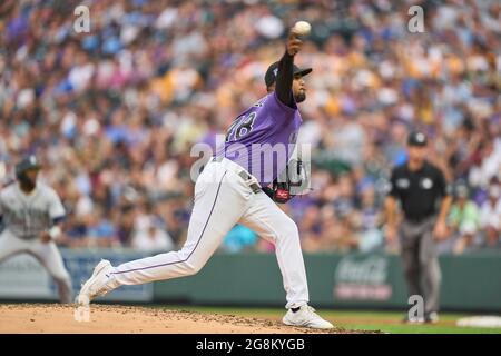 Denver, USA, 21. Juli 2021. Juli 1202021: Colorado Pitcher Deutscher Marquez (48) spielt während des Spiels mit den Seattle Mariners und den Colorado Rockies, das im Coors Field in Denver Co. Stattfand.David Seelig/Cal Sport Medi Credit: CAL Sport Media/Alamy Live News Stockfoto