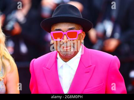 Cannes, Frankreich. Juli 2021. Cannes, Frankreich - 06. Juli 2021: Filmfestspiele von Cannes mit Jury-Präsident Spike Lee. Kredit: dpa/Alamy Live Nachrichten Stockfoto