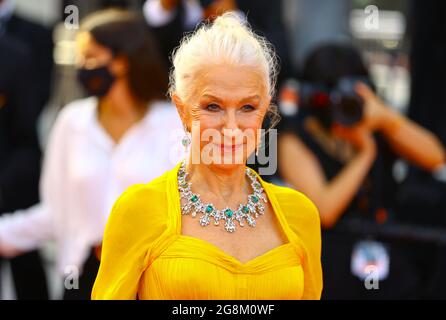 Cannes, Frankreich. Juli 2021. Cannes, Frankreich - 06. Juli 2021: Filmfestspiele von Cannes mit Dame Helen Mirren. Kredit: dpa/Alamy Live Nachrichten Stockfoto