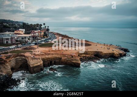 Luftaufnahme der Sunset Cliffs in San Diego, Kalifornien, Drohnenaufnahme Stockfoto