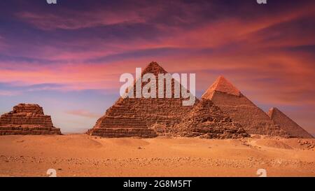 Die Pyramiden Von Gizeh, Kairo, Ägypten Stockfoto