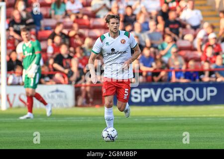 Walsall, Großbritannien. Juli 2021. Ash Taylor #5 von Walsall in Aktion während des Spiels in Walsall, Vereinigtes Königreich am 7/21/2021. (Foto von Mark Cosgrove/News Images/Sipa USA) Quelle: SIPA USA/Alamy Live News Stockfoto