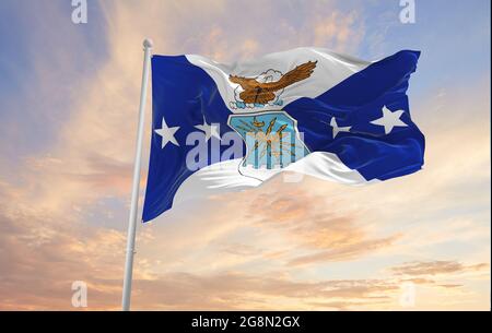 Flagge des stellvertretenden Stabschefs der Luftwaffe, der im Wind winkt. USA Nationale Verteidigung. Speicherplatz kopieren. 3d-Illustration. Stockfoto